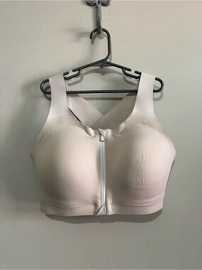 Lululemon Enlite bra 34DD zip front